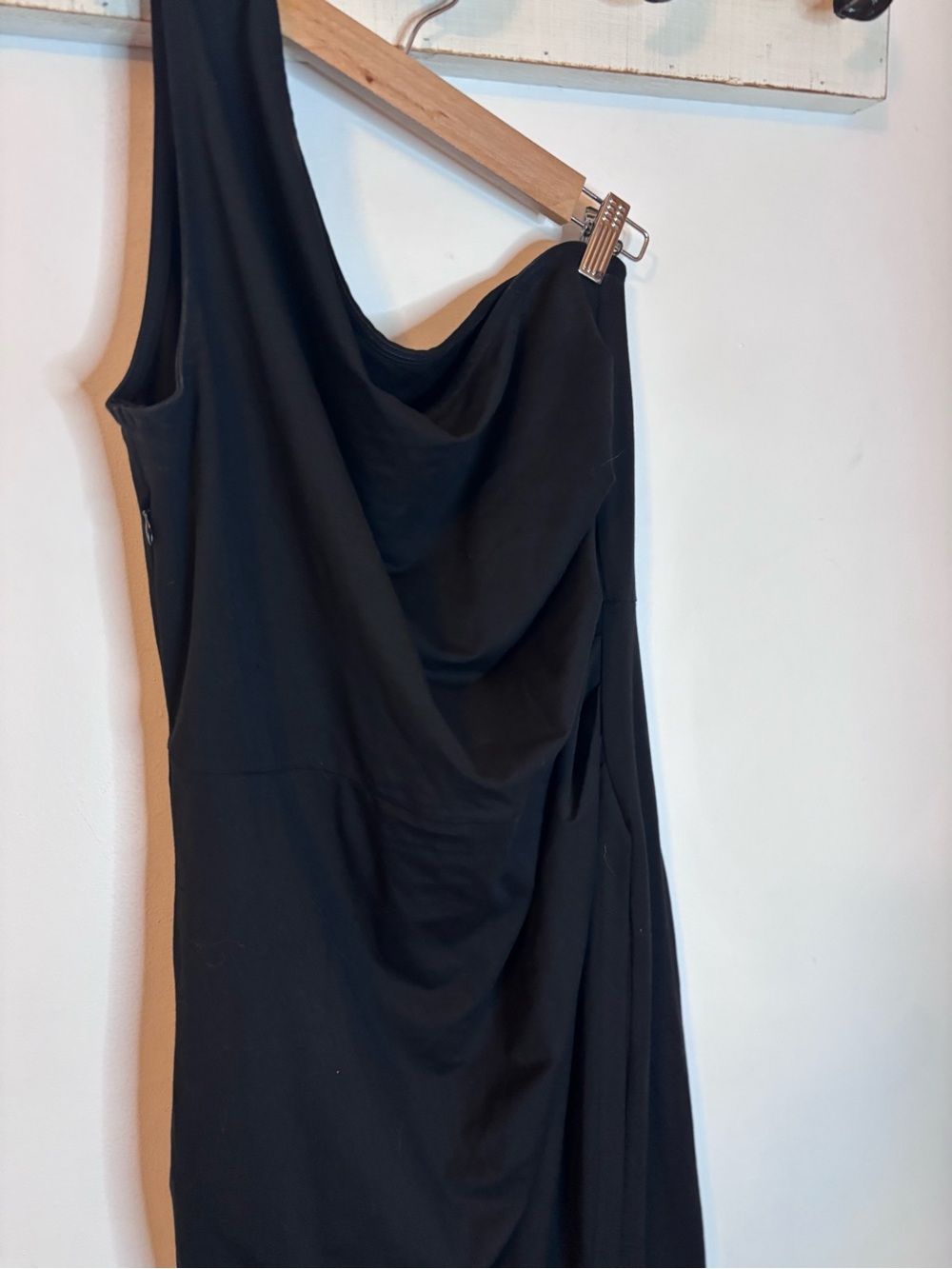 Sarin Mathews One-Shoulder Ruched Evening Dress - Picture 5 of 10